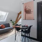 De Oude Dorpsslagerij ベッド・アンド・ブレックファスト Nuth