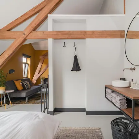 De Oude Dorpsslagerij Bed and breakfast