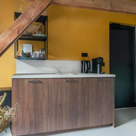 De Oude Dorpsslagerij Bed and breakfast