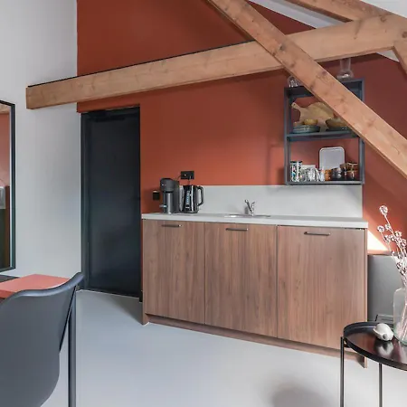 De Oude Dorpsslagerij Bed and breakfast 3*