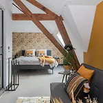 De Oude Dorpsslagerij Bed & Breakfast 3*
